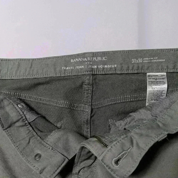 Banana Republic  Travel Jean. Men's size 34x30 - Picture 4 of 6
